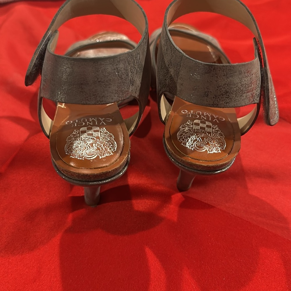 Heels - Picture 4 of 5